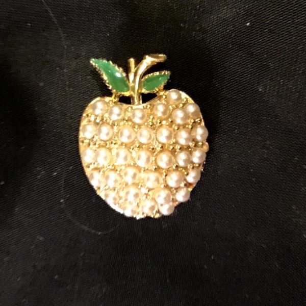 teachers apple pin